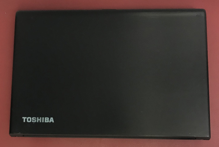 لپ تاپ استوک توشیبا TOSHIBA dynabook Satellite B554/M صفحه 15.6 اینچی پردازنده Core i5 نسل چهارم گرافیک اینتل اچ دی 4600