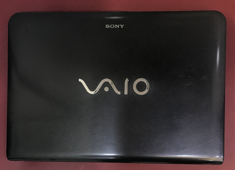 لپتاپ استوک سونی نسل یک مدل SONY VAIO VPCE CORi5 M460 N1/RAM8/SSD256/VGA 2 GB/LCD 14