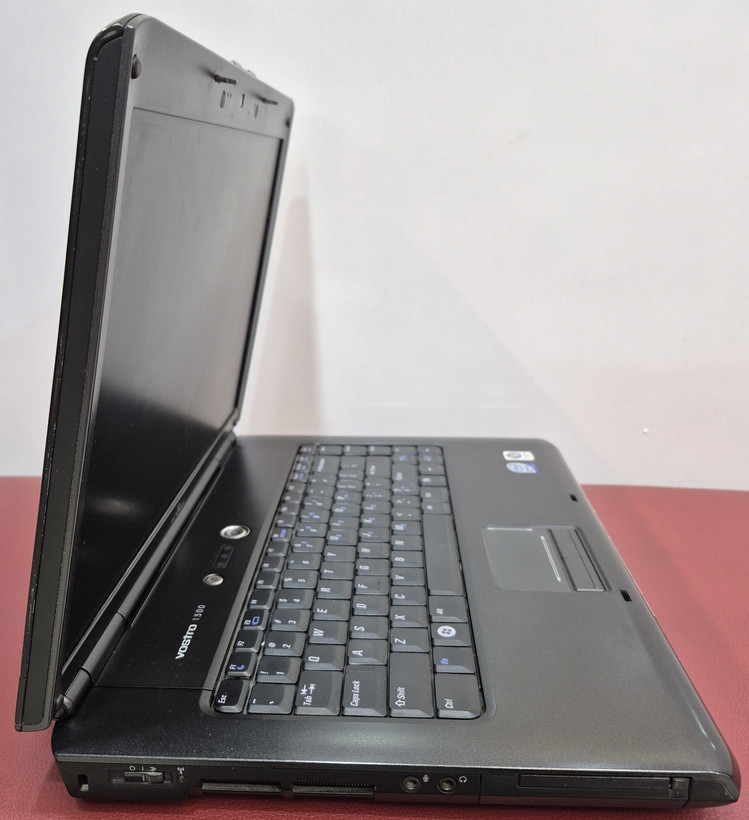 لپتاپ استوک دل مدل DELL VOSTRO 1500 /CORE 2 duo T7500/RAM 2 / HDD 240 /15 INCH