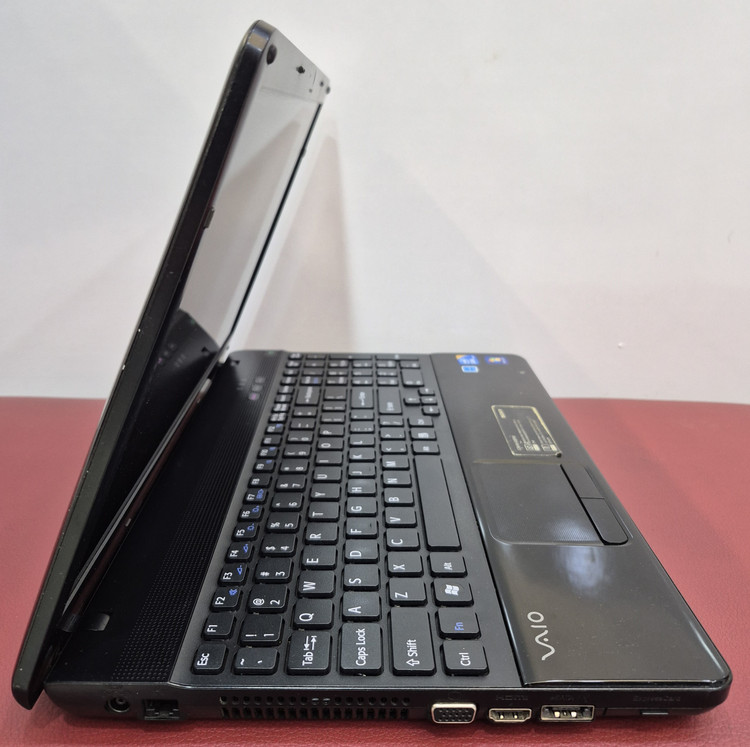 لپتاپ استوک نسل یک سونی مدل SONY EB2/COR i5 M540/RAM 4 GB /HDD 500 GB /15.6 INCH