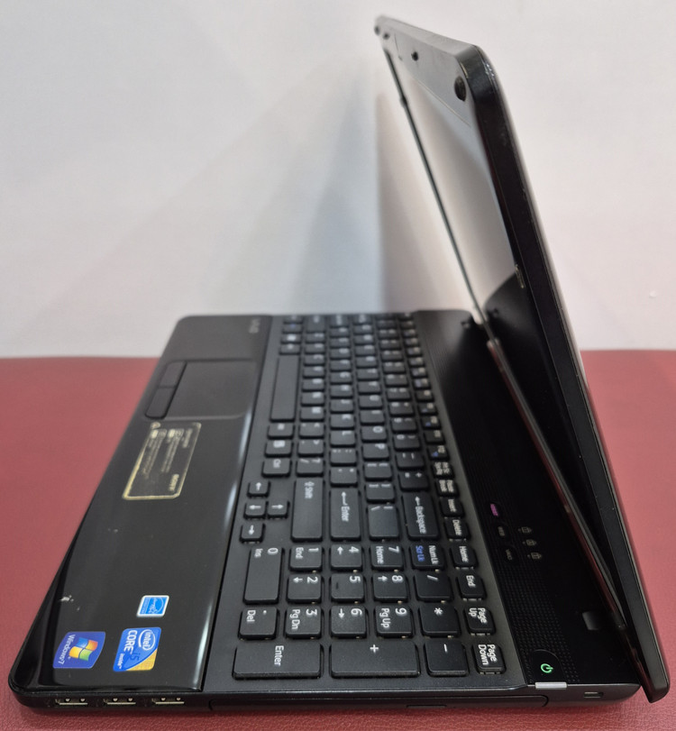 لپتاپ استوک نسل یک سونی مدل SONY EB2/COR i5 M540/RAM 4 GB /HDD 500 GB /15.6 INCH