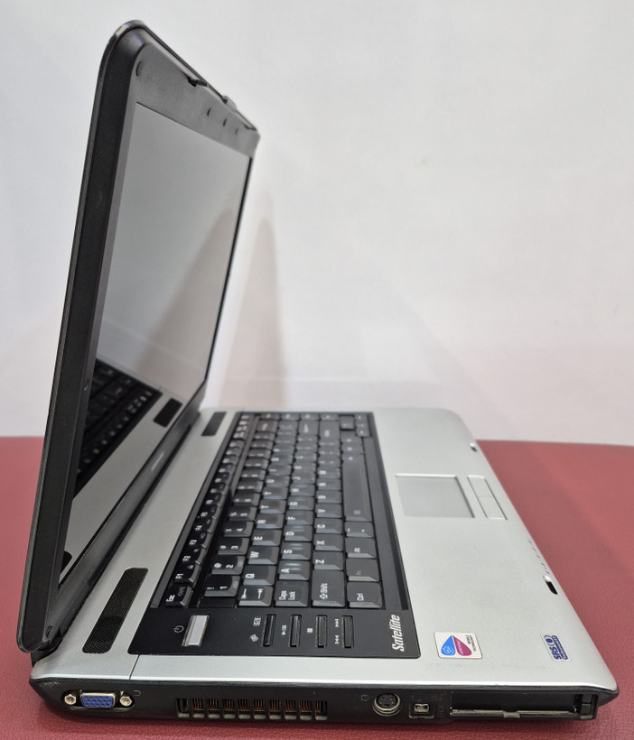 لپتاپ استوک توشیبا مدل TOSHIBA A105/CPU PENTIUM(R) /RAM 2/HDD 160 GB /15 INCH