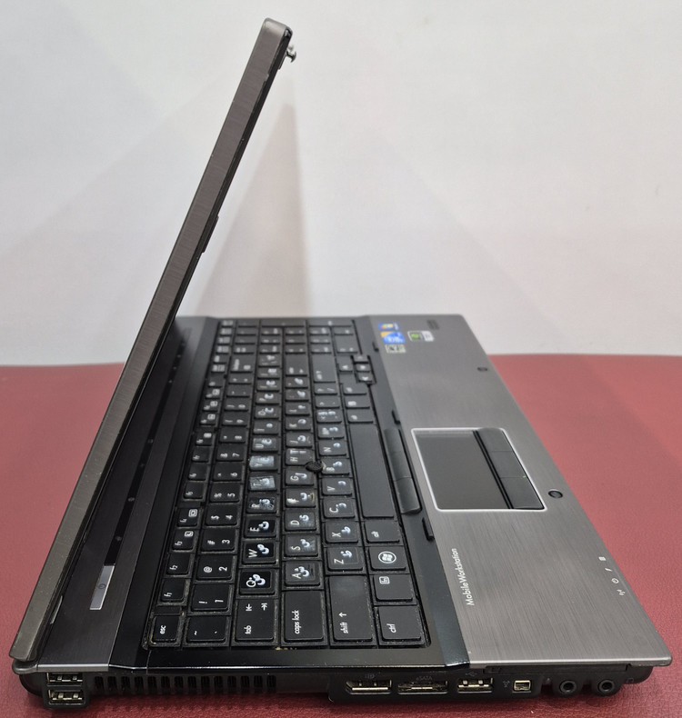 لپتاپ استوک اچ پی نسل یک مدل HP ELITEBOOK8540W /CPU COR i7 M620 /RAM 6 GB/HDD 750 GB /15 INCH