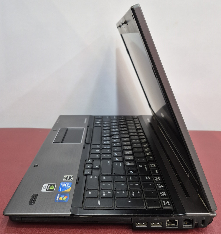 لپتاپ استوک اچ پی نسل یک مدل HP ELITEBOOK8540W /CPU COR i7 M620 /RAM 6 GB/HDD 750 GB /15 INCH
