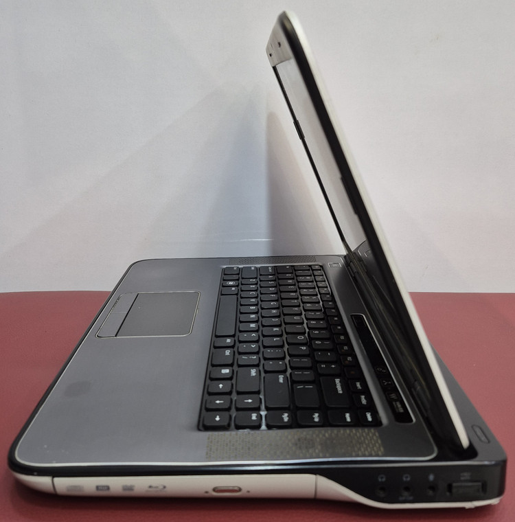 لپتاپ استوک دل مدل DELL XPS L502X /CPU CORi7 2630QM /RAM 6 GB/HDD640 GB /15.6 INCH