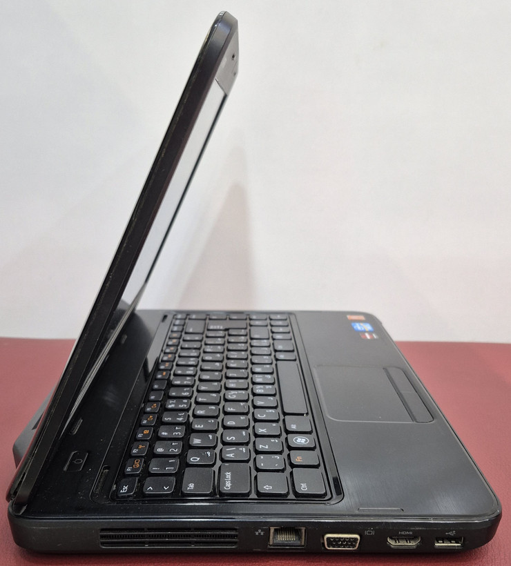 لپتاپ استوک دل مدل DELL 4050 /CPU COR i5 2450M /RAM 4 GB/HDD 750 GB /14 INCH
