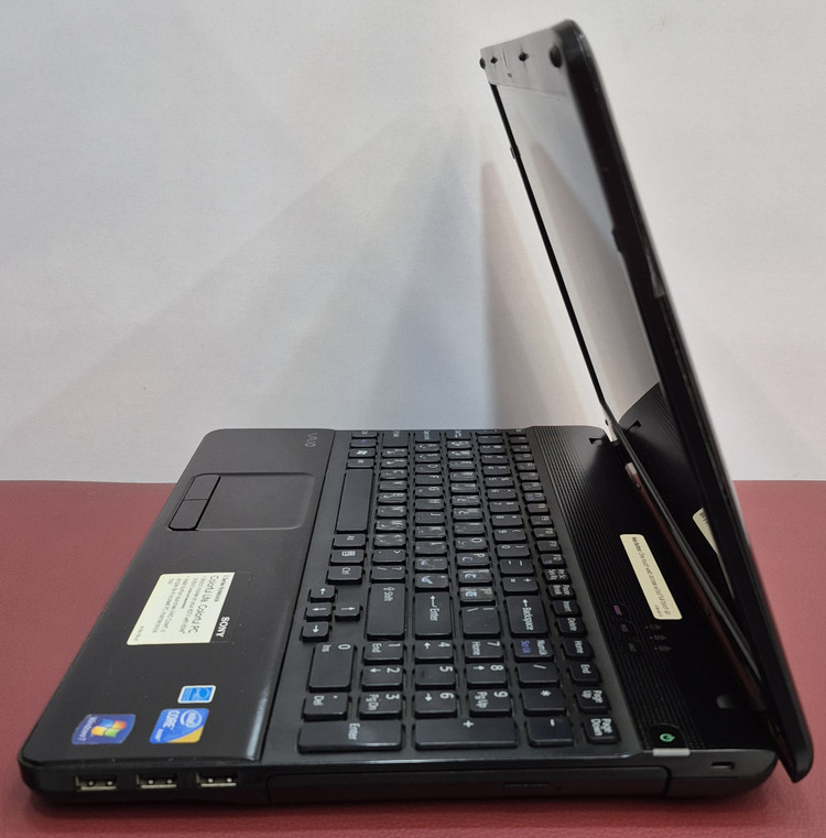 لپتاپ استوک سونی مدل SONY EB /CPU COR i5 M430 /RAM 4 GB/HDD 500 GB /15.6 INCH
