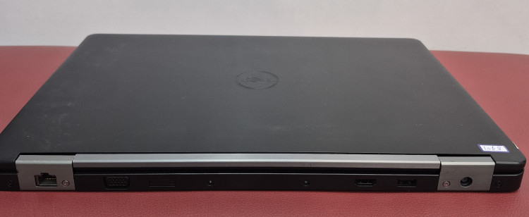 لپتاپ استوک دل نسل 6 مدل DELL 5570/CPU CORi5 6200U/RAM 8 GB /SSD 256 GB /15.6 INCH