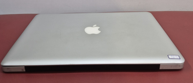 لپتاپ استوک اپل مدل MACBOOK PRO /CPU /COR 2 DUO /RAM 4 GB/HDD 160 GB /13 INCH