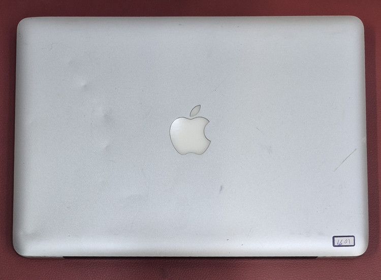لپتاپ استوک اپل مدل MACBOOK PRO /CPU /COR 2 DUO /RAM 4 GB/HDD 250 GB /13 INCH