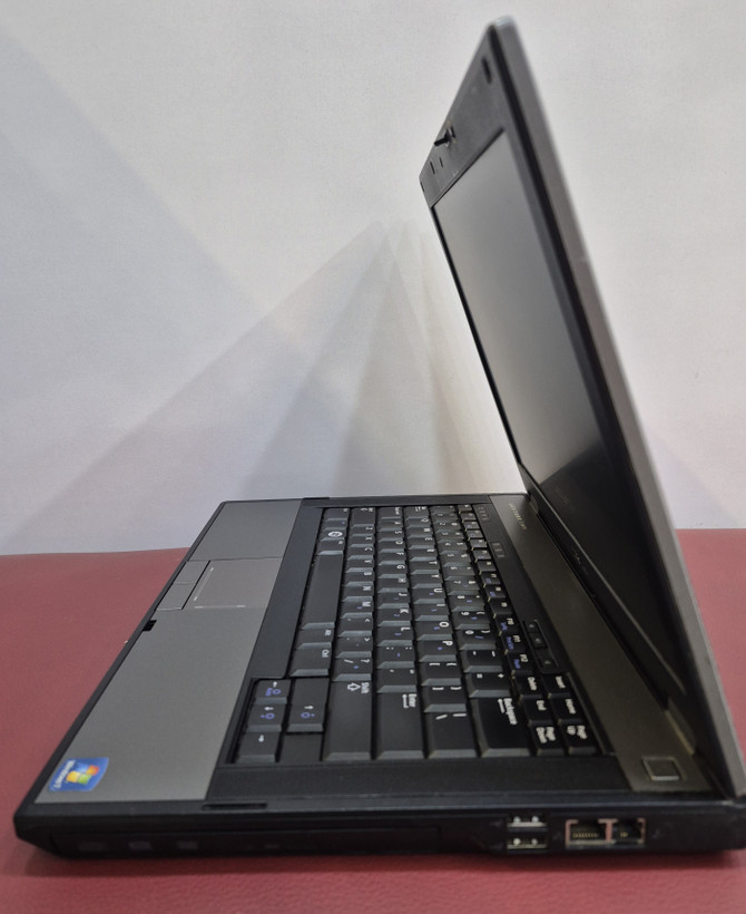 لپتاپ استوک دل نسل 1 مدل DELL E5410/CPU CORi5 M560/RAM 8 GB /SSD 256 GB /14 INCH