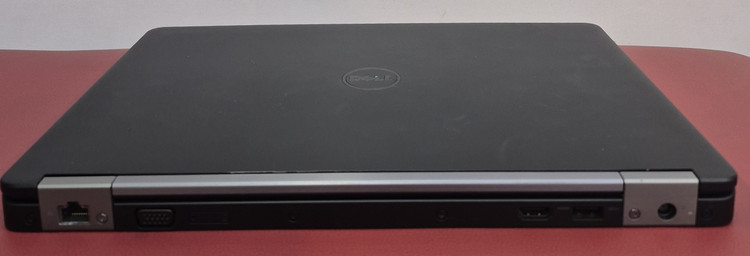 لپتاپ استوک دل نسل 7 مدل DELL PRECISION 3520/CPU CORi5 7300HQ/RAM 16 GB /SSD 512 GB /VGA 2GB/15.6 INCH