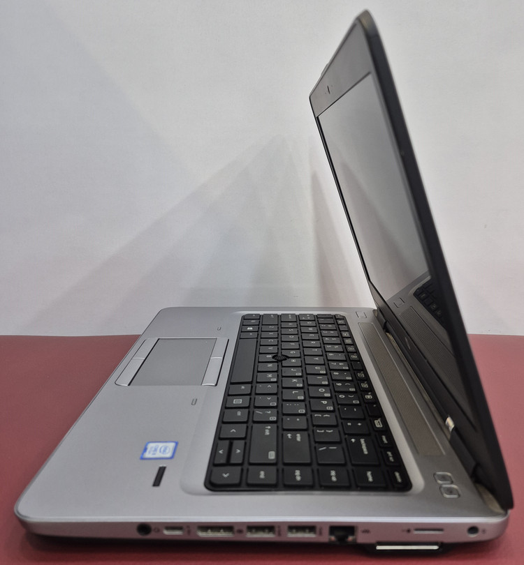 لپتاپ استوک اچ پی نسل 7 مدل HP PROBOOK 640 G3/CPU CORi5 7300U/RAM 8 GB /SSD 256 GB /14 INCH