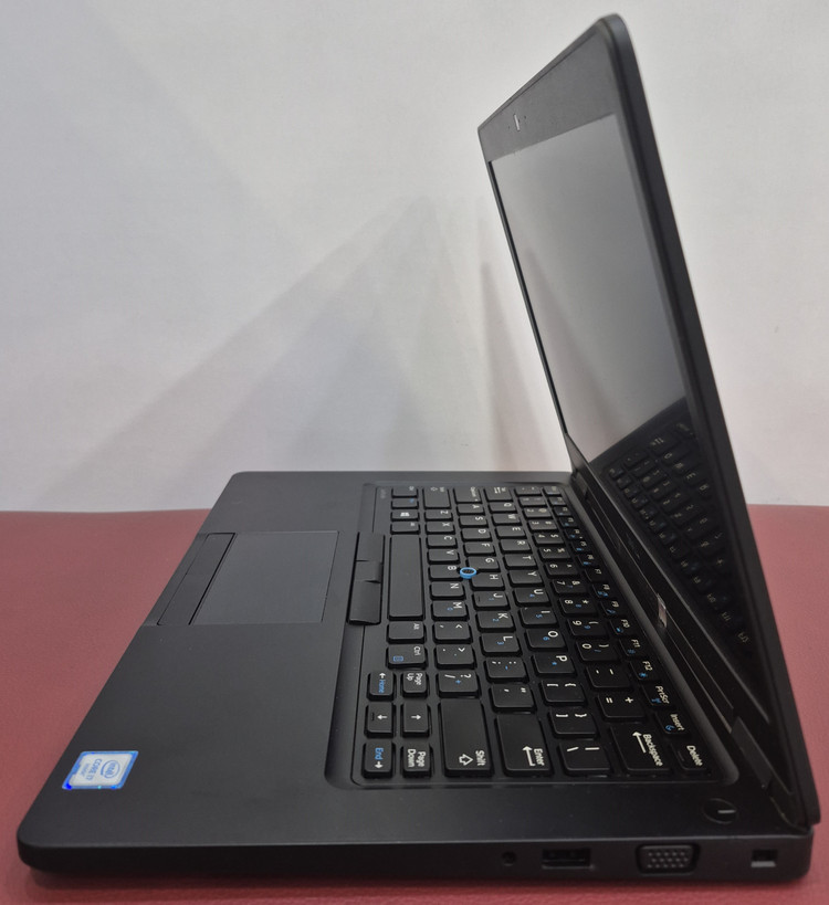 لپتاپ استوک دل نسل 6 مدل DELL LATITUDE 5480/CPU CORi7 6600U/RAM 8 GB /SSD 256 GB /VGA 2GB/14 INCH