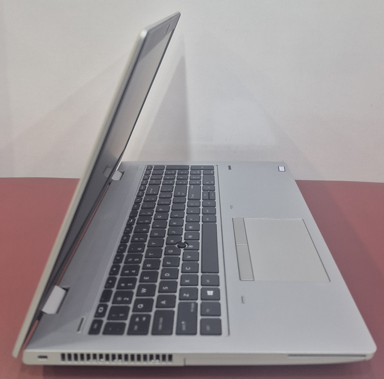لپتاپ استوک اچ پی نسل 7 مدل HP PROBOOK 650 G4/CPU CORi5 7300U/RAM 8 GB /SSD 256 GB /15.6 INCH