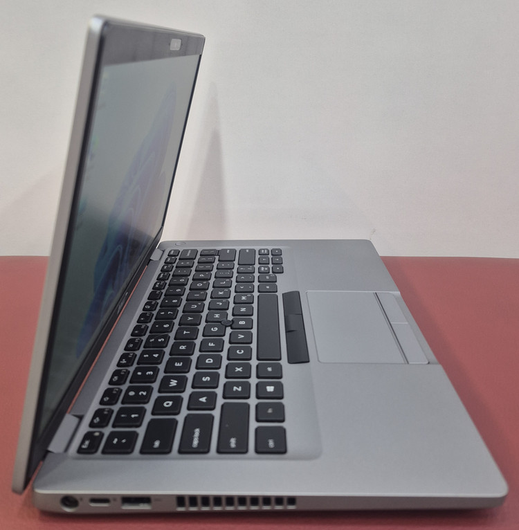 لپتاپ استوک دل نسل 10 مدل DELL LATITUDE 5410/CPU CORi5 10310U/RAM 8 GB /SSD 256 GB /14 INCH